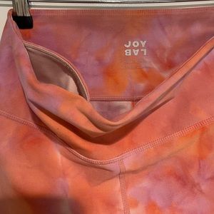 Peach/pink tie dye leggings